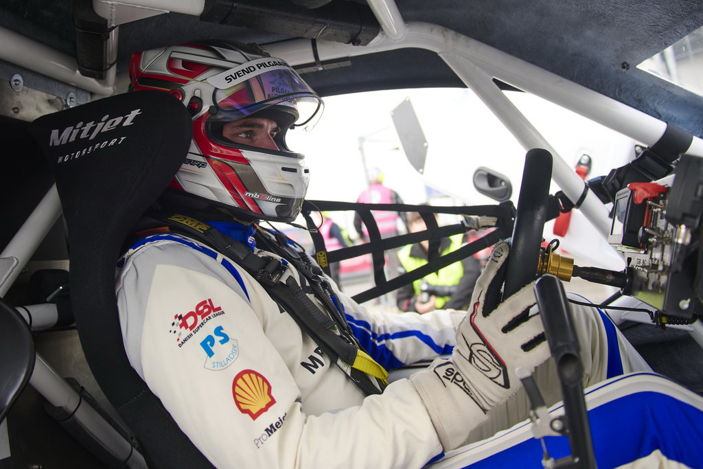 ”Jeg er faldet rigtig godt til hos Birk Motorsport, og vi har et virkelig godt samarbejde,” siger Casper Pilgaard
(Foto: Grippo)